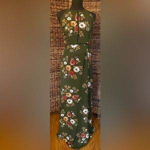 Dark green and floral halter dress. Sz large. Cutouts in front, boutique dress